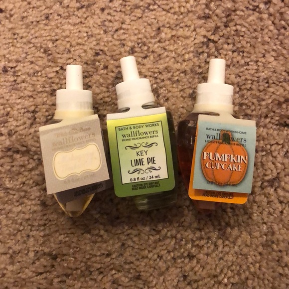 Bath and Body Works Wallflower Plug-ins 3pk